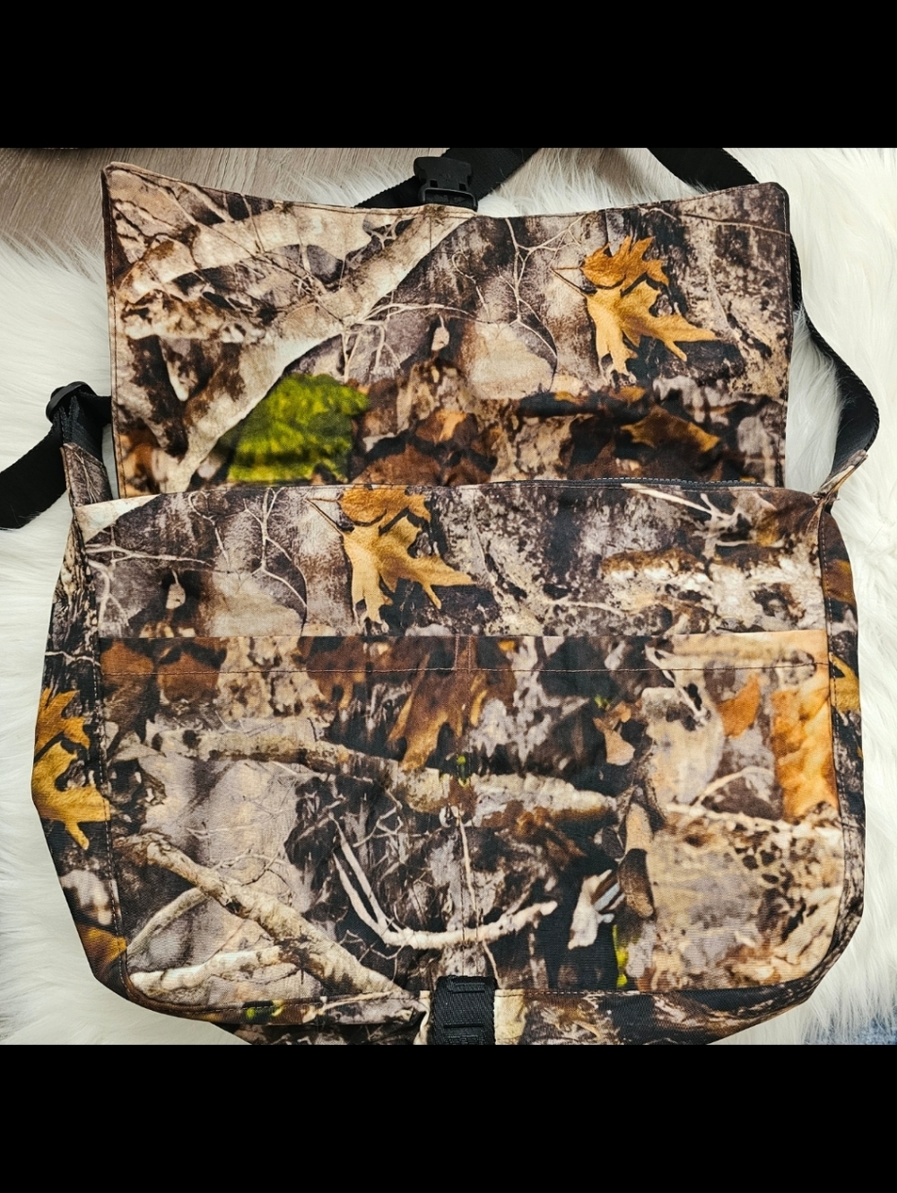 BAGGU Messenger Bag Photo Forest - Picture 10 of 14